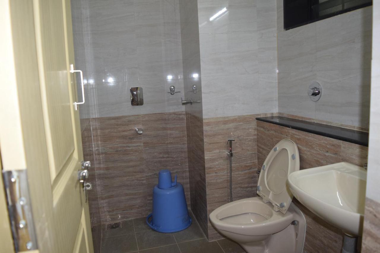 Kudla Rasa Prakash Hotel Мангалор Екстериор снимка